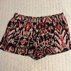 a.n.a. Women’s Size Medium Shorts